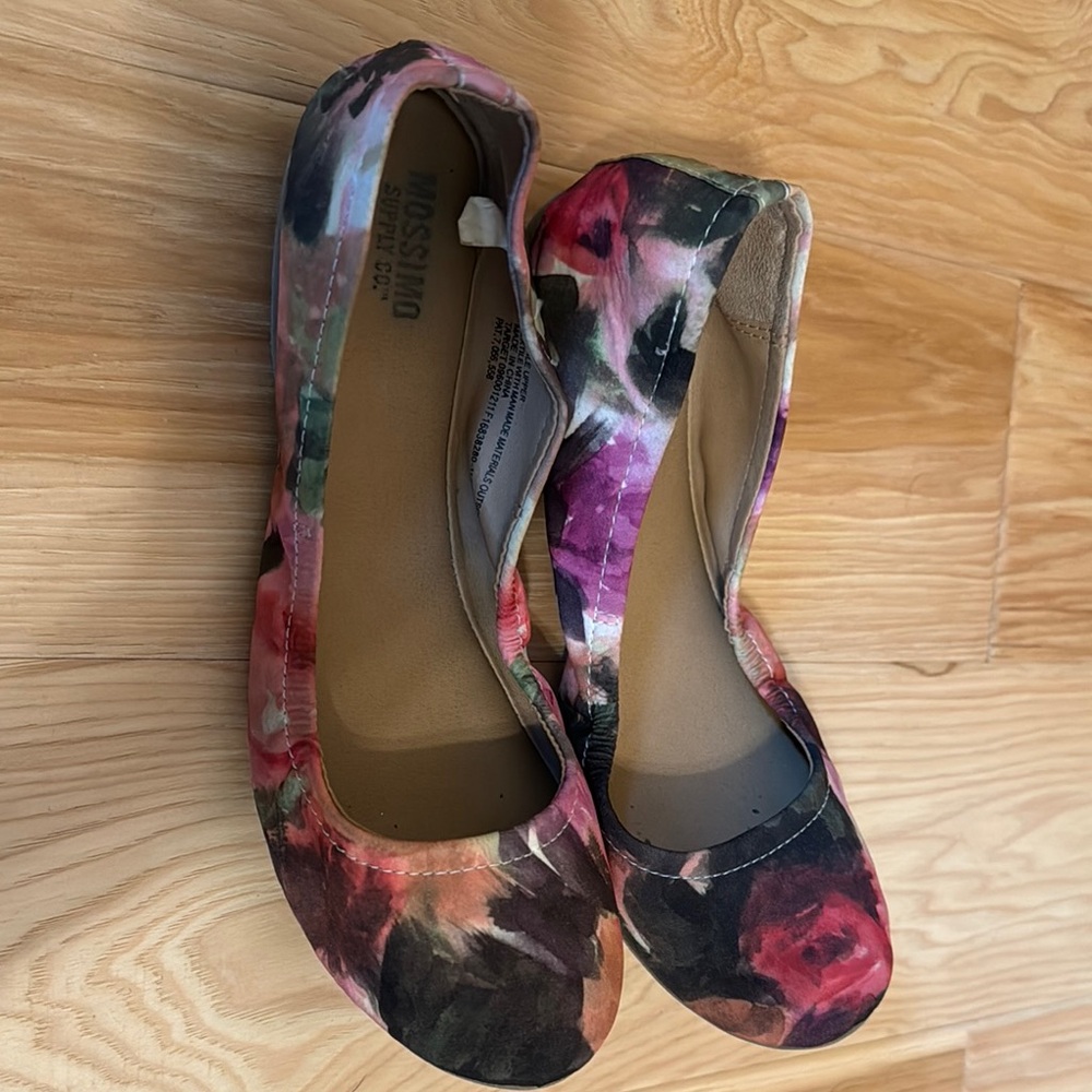 Mossimo Supply Co. Pink and Purple Flats